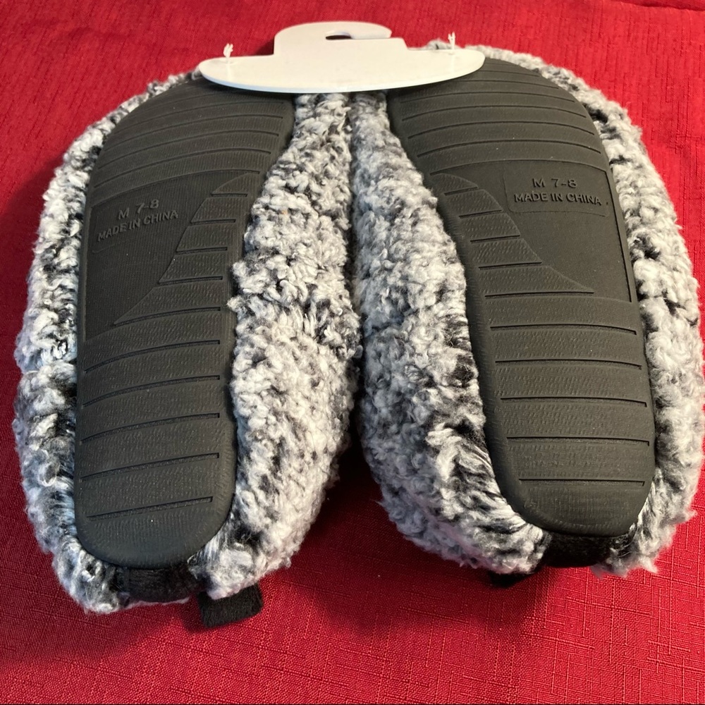 Sonoma Women's M 7/8 Cozy Warm Indoor/Outdoor Slippers Black Frost (Gray) NWT - Picture 4 of 6